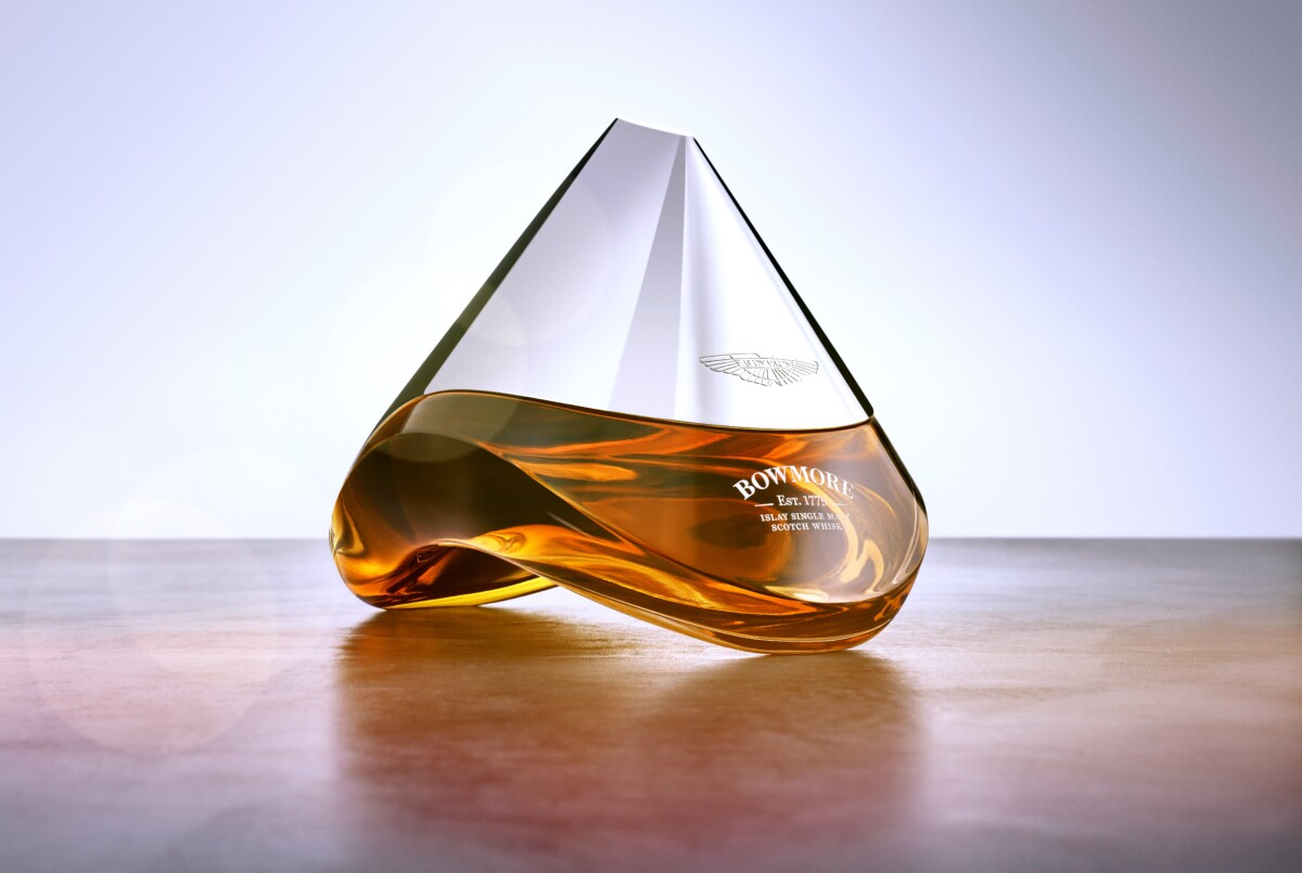 Bowmore Arc-52 Decanter_Front